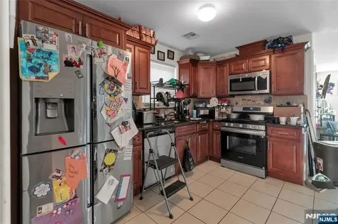 327 Park Street Elizabeth NJ 07206