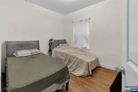 327 Park Street Elizabeth NJ 07206