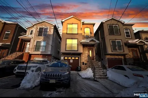 327 Park Street Elizabeth NJ 07206