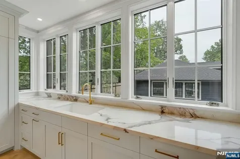 82 Watchung Avenue Montclair NJ 07043
