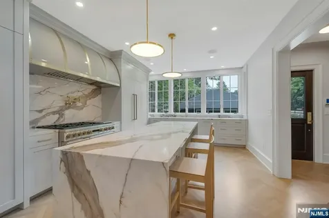 82 Watchung Avenue Montclair NJ 07043