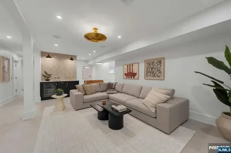 82 Watchung Avenue Montclair NJ 07043