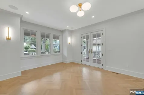 82 Watchung Avenue Montclair NJ 07043