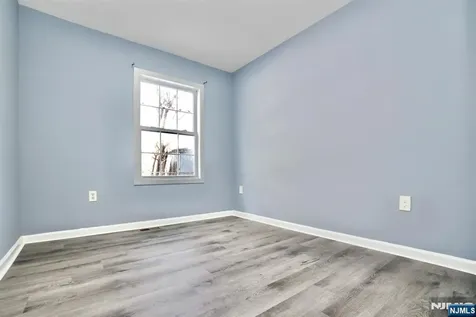 51 Demarest Street Newark NJ 07112