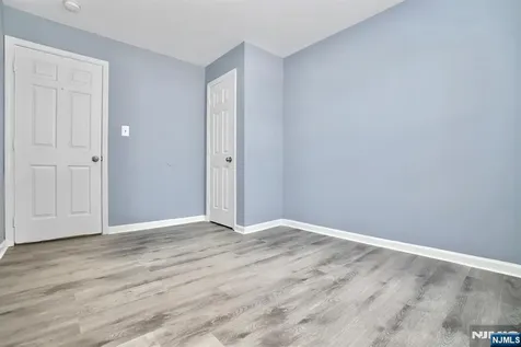 51 Demarest Street Newark NJ 07112