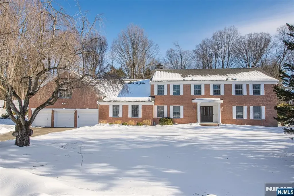721 Somerset Street Franklin Lakes NJ 07417