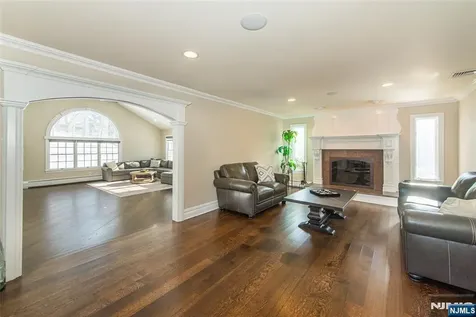 721 Somerset Street Franklin Lakes NJ 07417