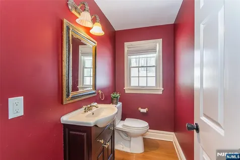 721 Somerset Street Franklin Lakes NJ 07417