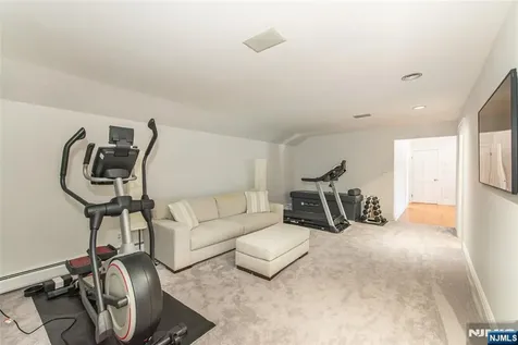 721 Somerset Street Franklin Lakes NJ 07417