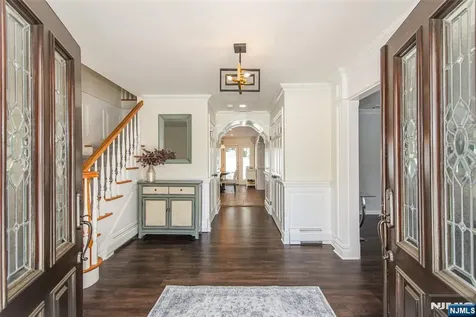 721 Somerset Street Franklin Lakes NJ 07417