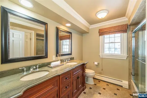 721 Somerset Street Franklin Lakes NJ 07417