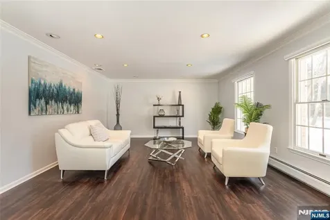 721 Somerset Street Franklin Lakes NJ 07417