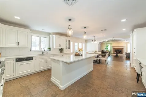 721 Somerset Street Franklin Lakes NJ 07417