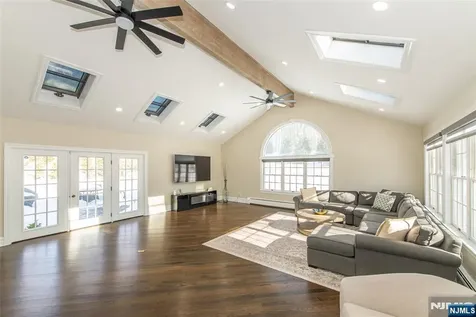 721 Somerset Street Franklin Lakes NJ 07417
