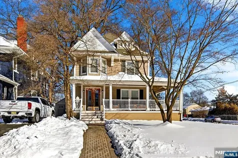 258 Clinton Place Hackensack NJ 07601