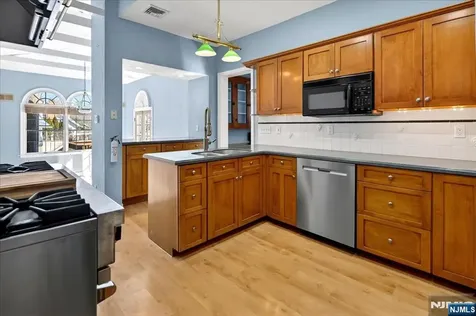 258 Clinton Place Hackensack NJ 07601