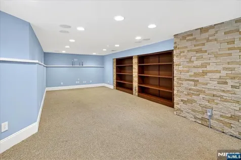 258 Clinton Place Hackensack NJ 07601