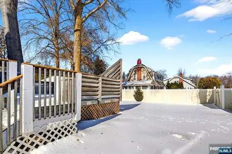 258 Clinton Place Hackensack NJ 07601