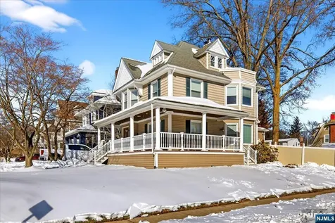 258 Clinton Place Hackensack NJ 07601