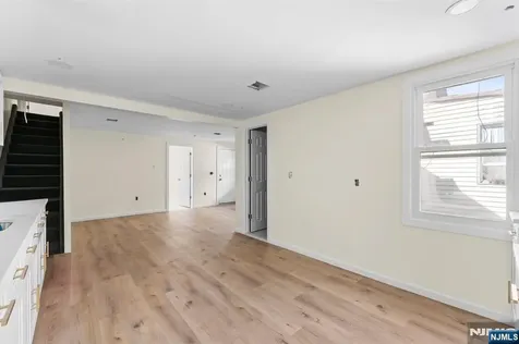 585 Mcchesney Street Orange NJ 07050