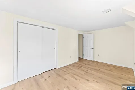 585 Mcchesney Street Orange NJ 07050