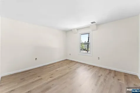 585 Mcchesney Street Orange NJ 07050