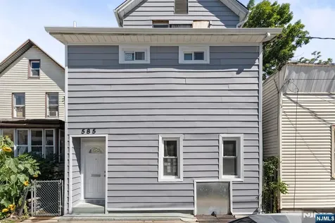 585 Mcchesney Street Orange NJ 07050