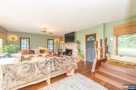 62 Mount Pleasant Road Knowlton NJ 07832