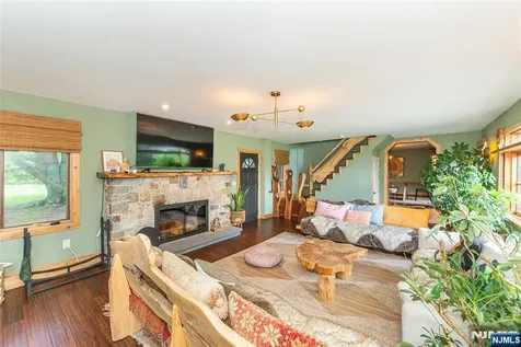 62 Mount Pleasant Road Knowlton NJ 07832