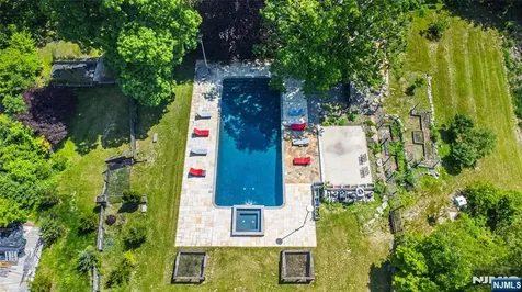 62 Mount Pleasant Road Knowlton NJ 07832