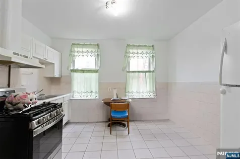 6511 Hudson Avenue West New York NJ 07093
