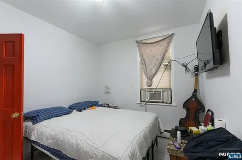 6511 Hudson Avenue West New York NJ 07093