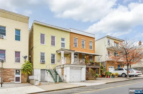 6511 Hudson Avenue West New York NJ 07093