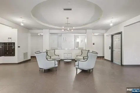 1127 Riverview Avenue Englewood NJ 07631