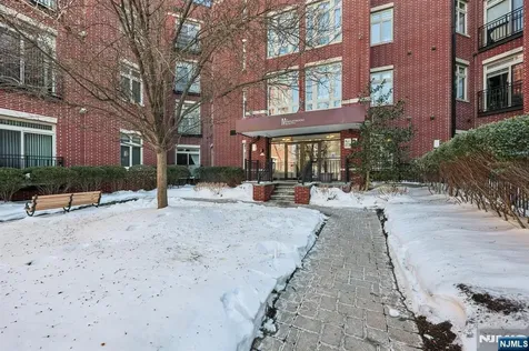 1127 Riverview Avenue Englewood NJ 07631