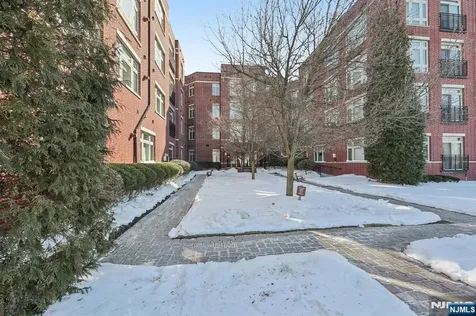 1127 Riverview Avenue Englewood NJ 07631