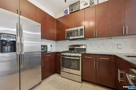 1127 Riverview Avenue Englewood NJ 07631