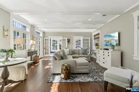 80 Crest Road Ridgewood NJ 07450