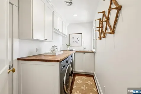 80 Crest Road Ridgewood NJ 07450