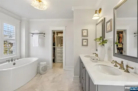 80 Crest Road Ridgewood NJ 07450