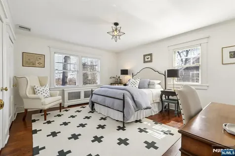 80 Crest Road Ridgewood NJ 07450