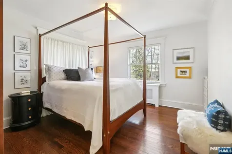 80 Crest Road Ridgewood NJ 07450