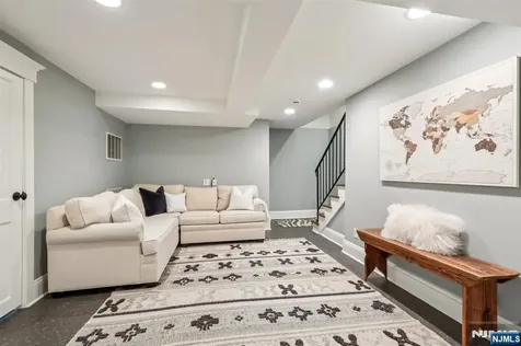80 Crest Road Ridgewood NJ 07450