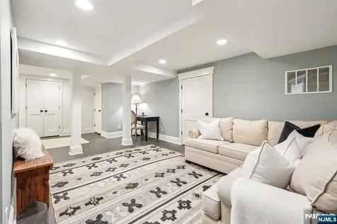 80 Crest Road Ridgewood NJ 07450