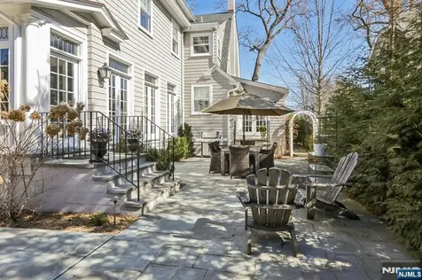 80 Crest Road Ridgewood NJ 07450