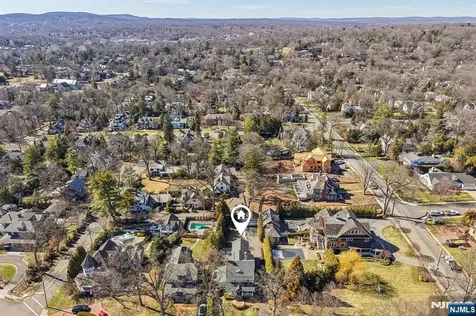 80 Crest Road Ridgewood NJ 07450