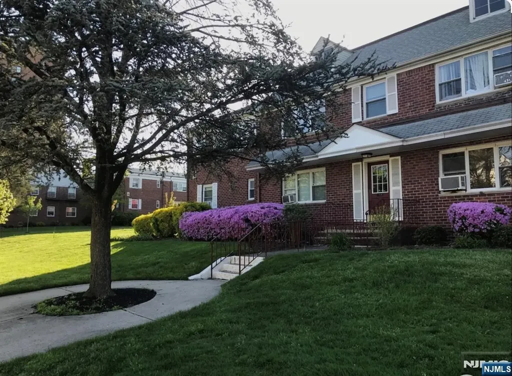 245 Passaic Passaic NJ 07055