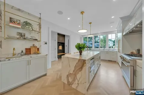 82-84 Watchung Avenue Montclair NJ 07043