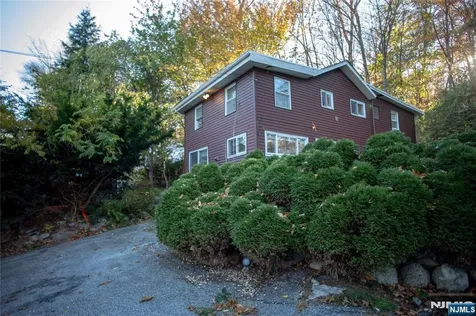 18 Decker Pond Road Sussex NJ 07461