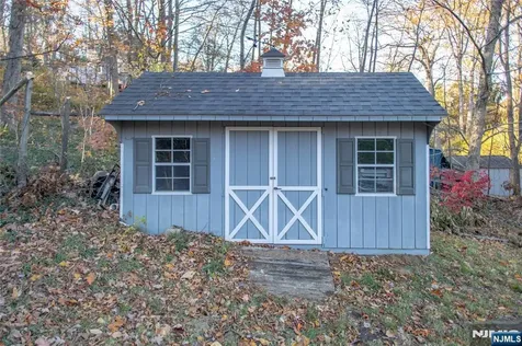18 Decker Pond Road Sussex NJ 07461